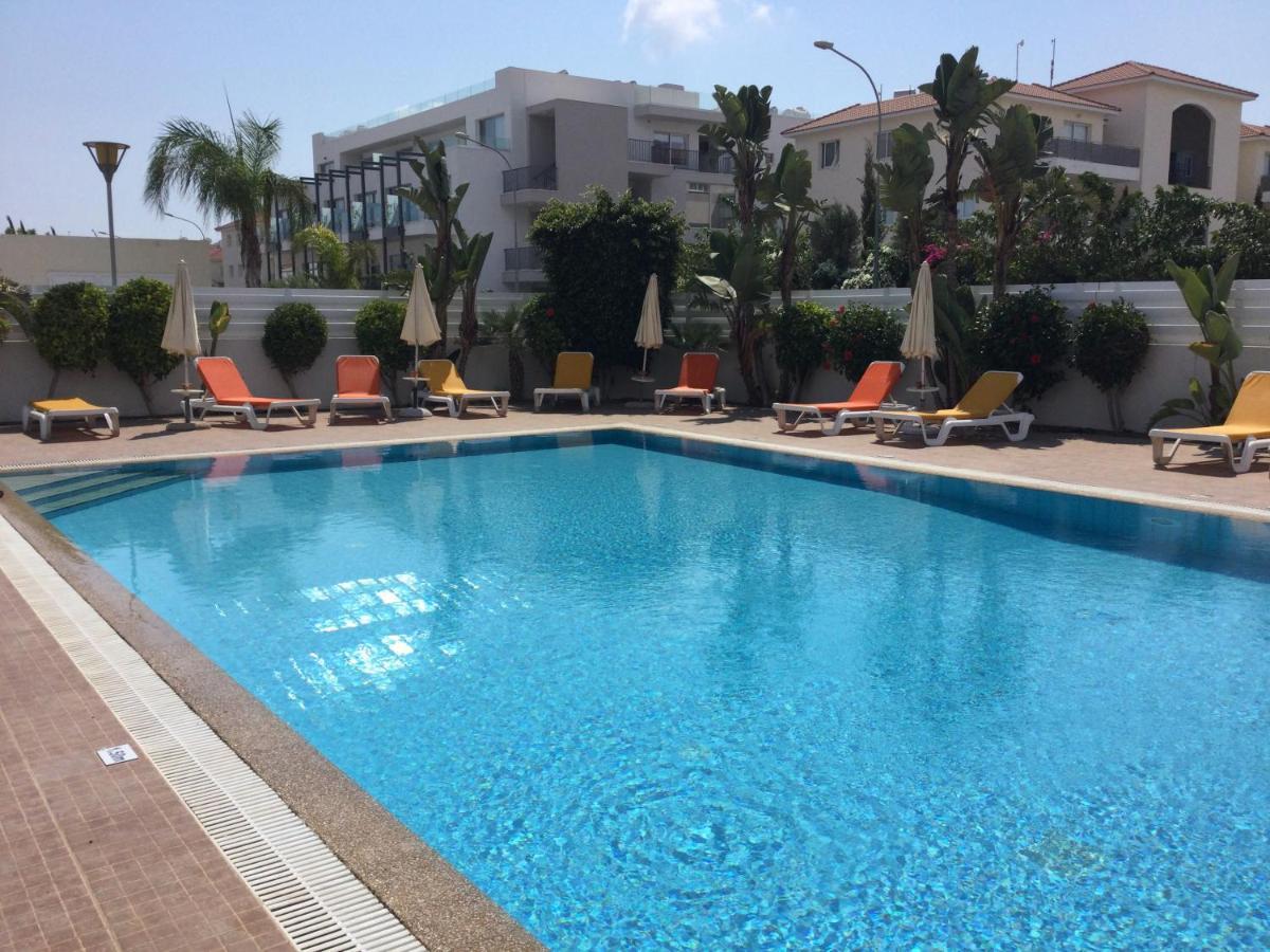 Apartment Helena Paralimni Ngoại thất bức ảnh